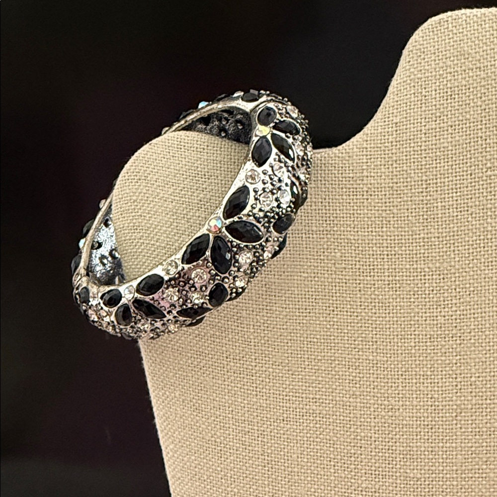 Elegant Black and Silver Floral Bangle